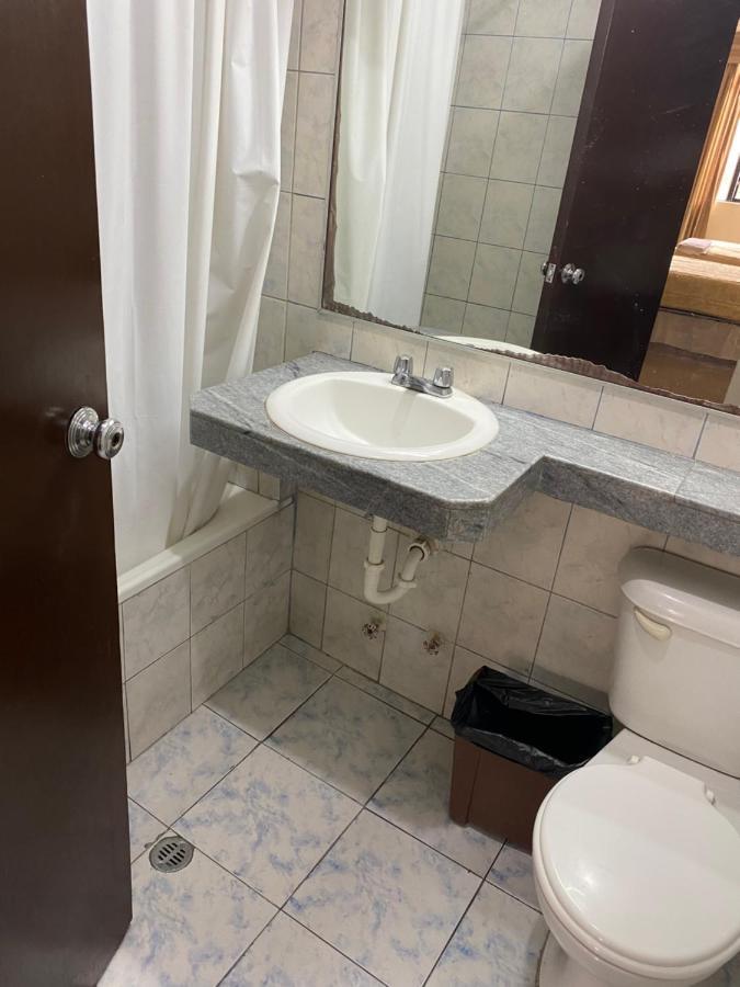 Hotel Rizzo Гуаякиль Экстерьер фото