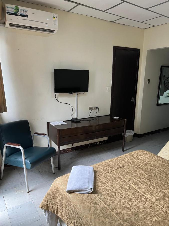 Hotel Rizzo Гуаякиль Экстерьер фото