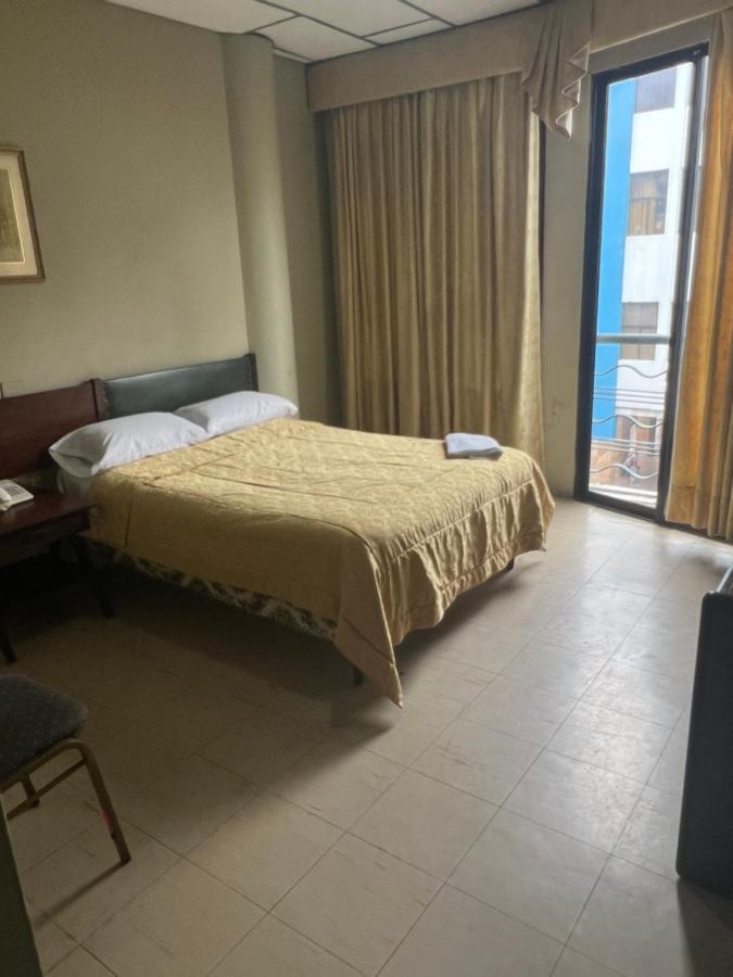 Hotel Rizzo Гуаякиль Экстерьер фото