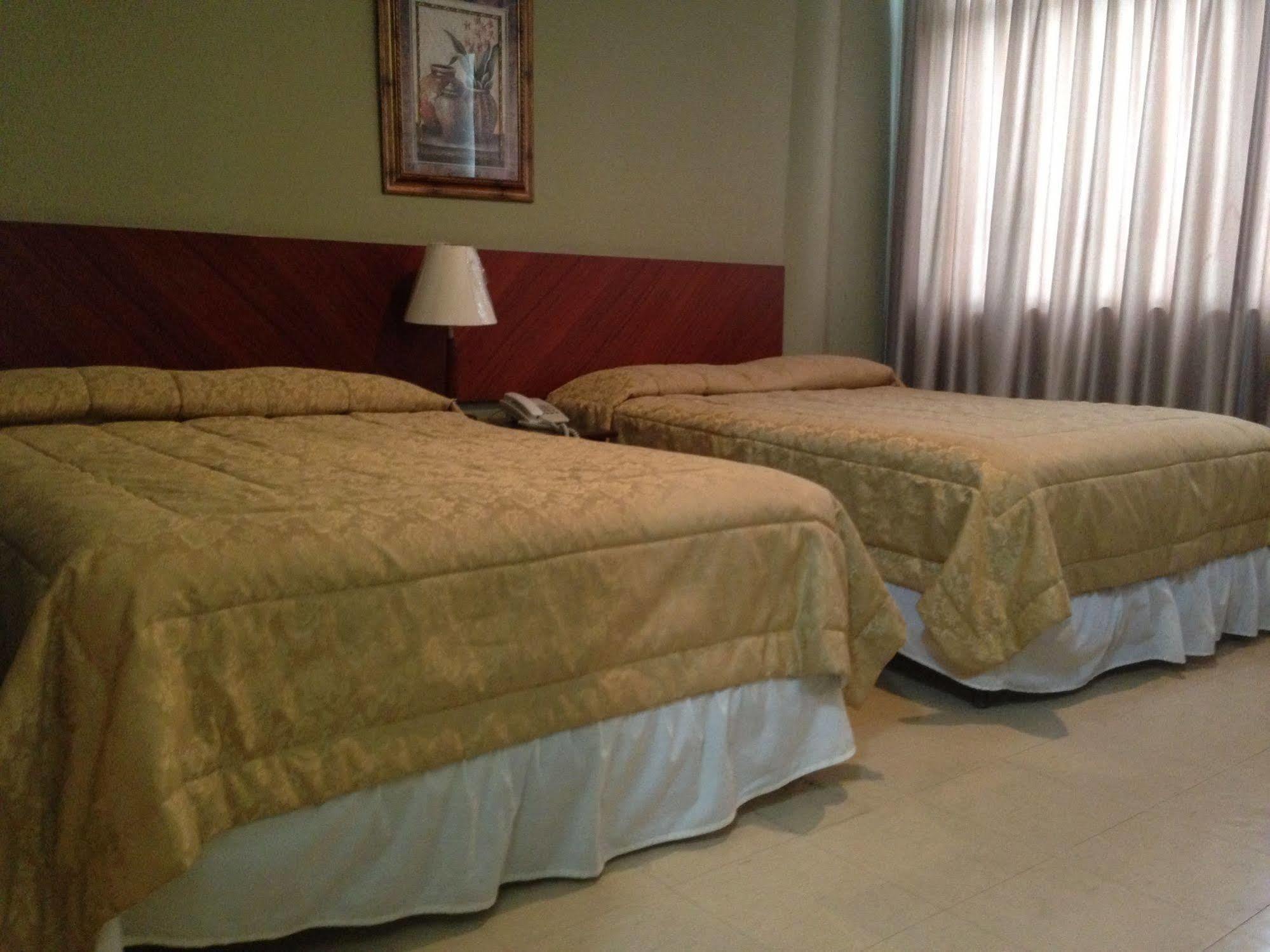 Hotel Rizzo Гуаякиль Экстерьер фото